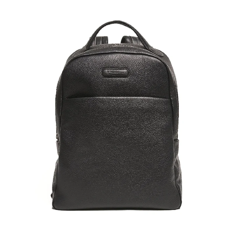 BACKPACK IN BLACK LEATHER