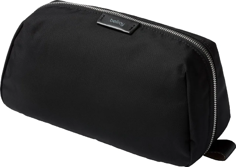 Toiletry Kit Plus 3L|-|Trousse de toilette Plus 3L