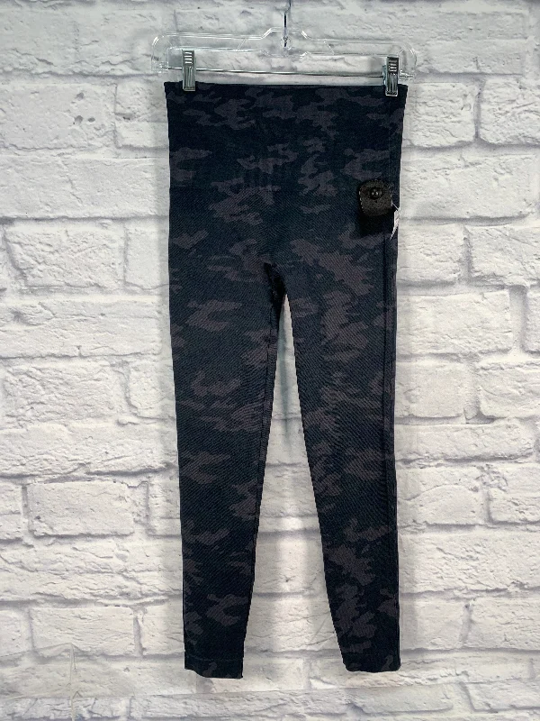 Camouflage Print Pants Leggings Spanx, Size 8